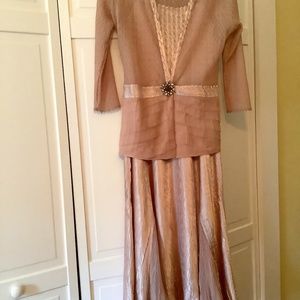 Bloomingdale’s dusty rosé gown by Komorov Size L